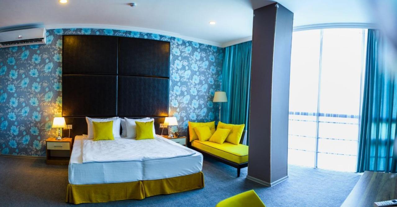 Hotel Square Inn Baku Eksteriør bilde