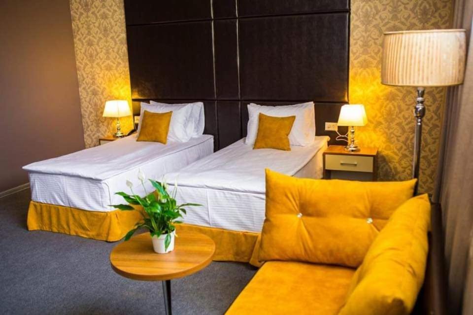 Hotel Square Inn Baku Eksteriør bilde