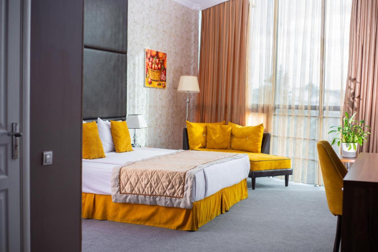 Hotel Square Inn Baku Eksteriør bilde